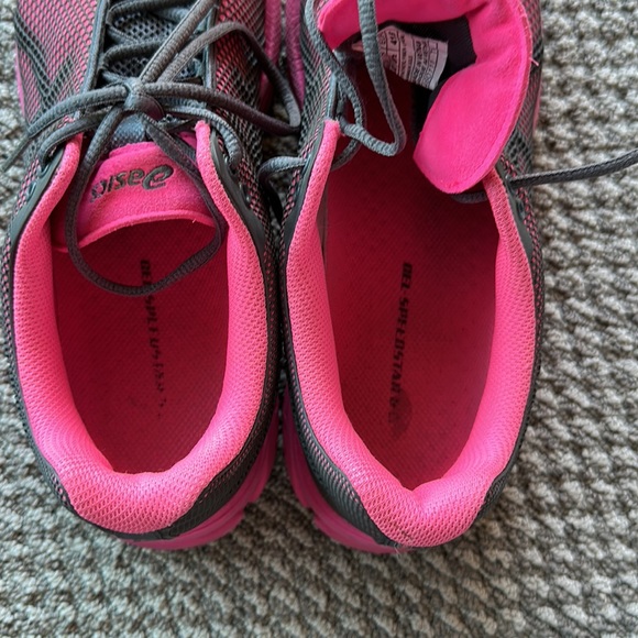 ASICS Shoes - Picture 7 of 7